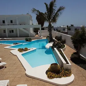 https://las-caracolas-i.puertodelcarmen-hotels.org